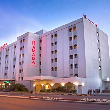 Ramada By Wyndham Bahrain Manama Exterior foto