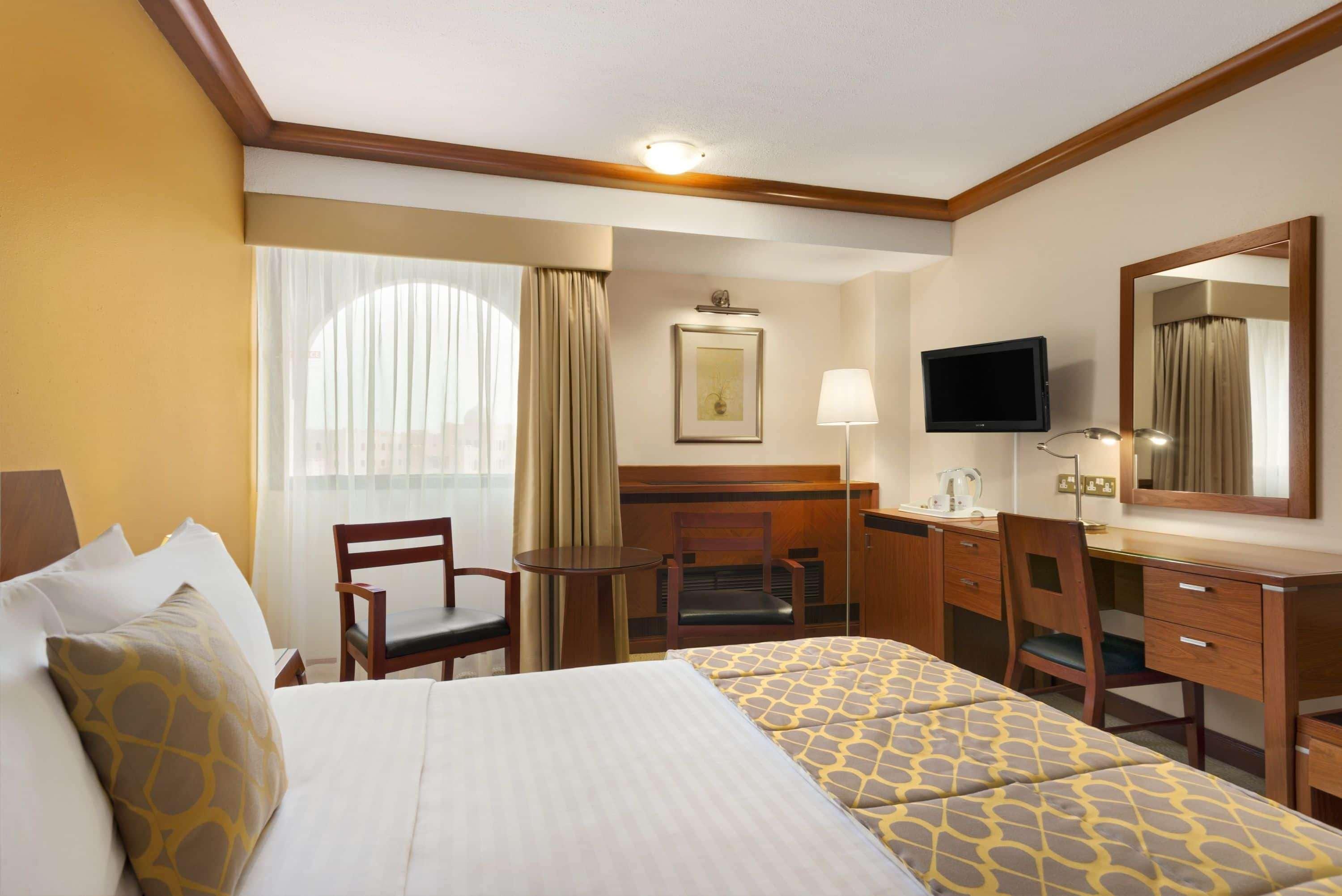 Ramada By Wyndham Bahrain Manama Exterior foto