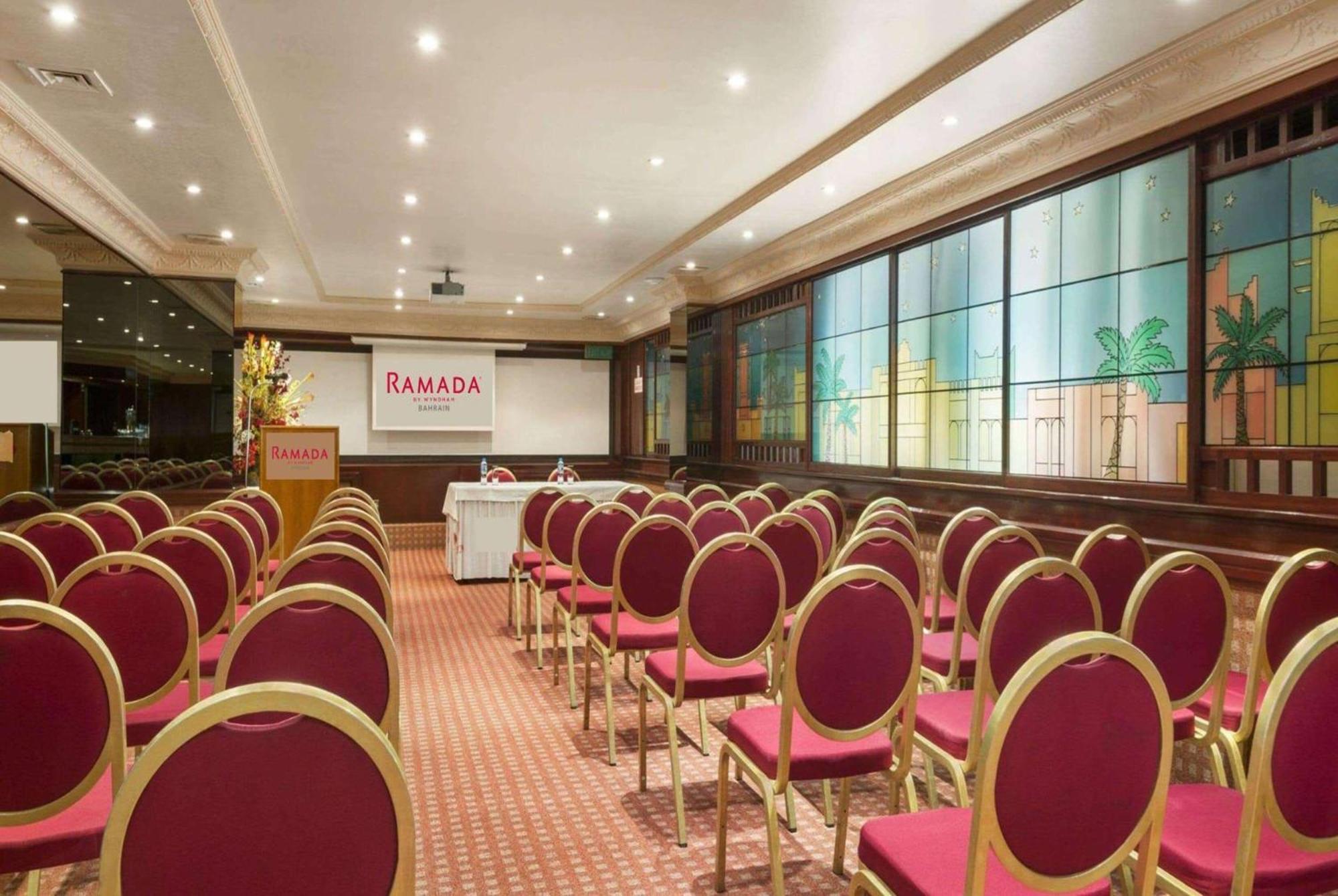Ramada By Wyndham Bahrain Manama Exterior foto
