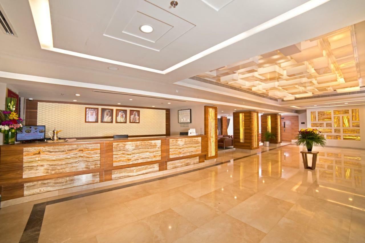 Ramada By Wyndham Bahrain Manama Exterior foto