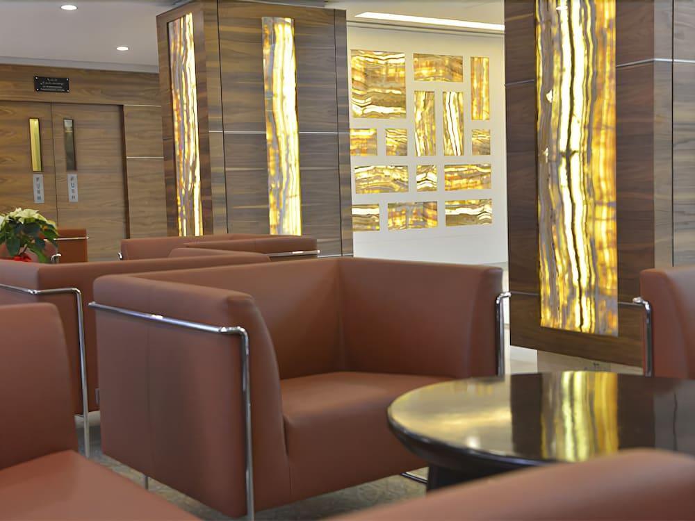 Ramada By Wyndham Bahrain Manama Exterior foto